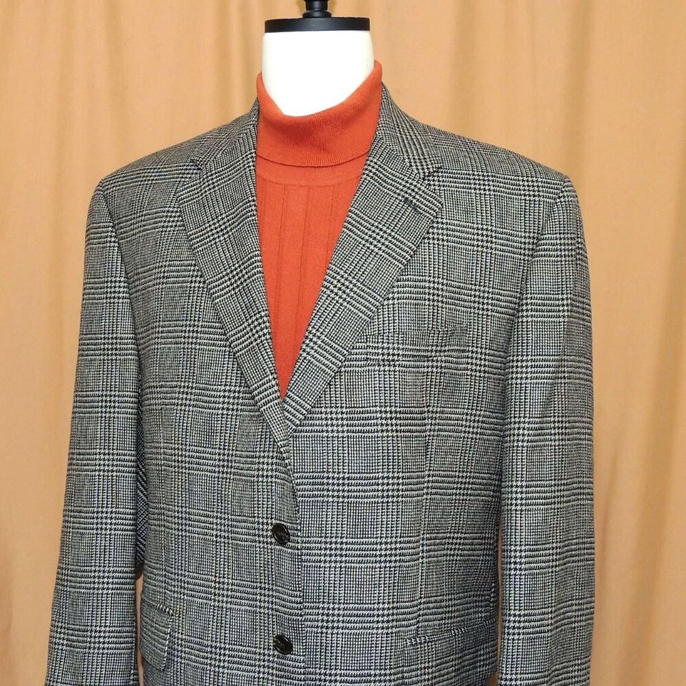 **SOLD**     Ralph Lauren Chaps Pure Wool Two Buttons Men's Blazer 48-R MINT